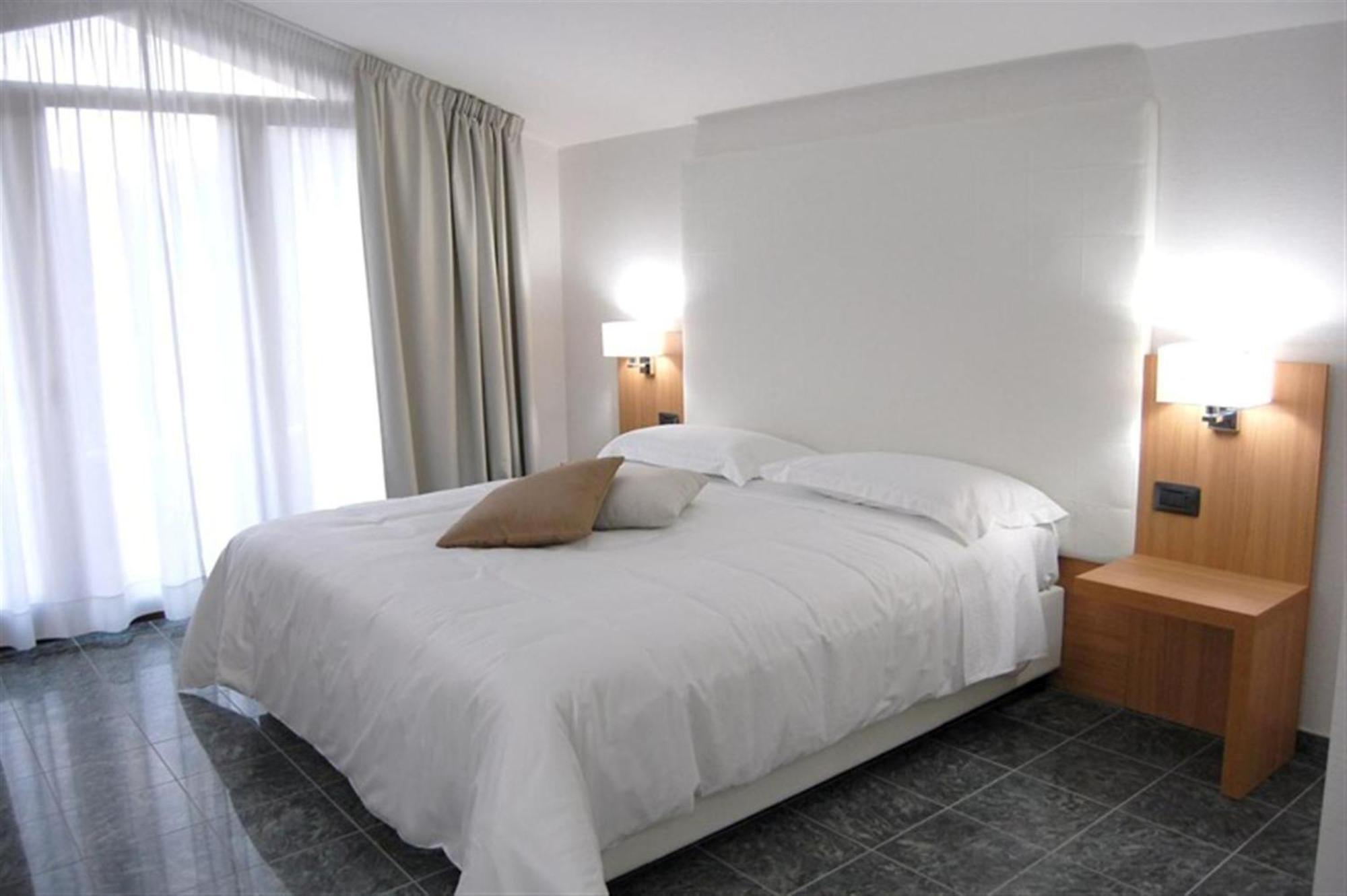 Vea Resort Hotel Mercato San Severino Kültér fotó