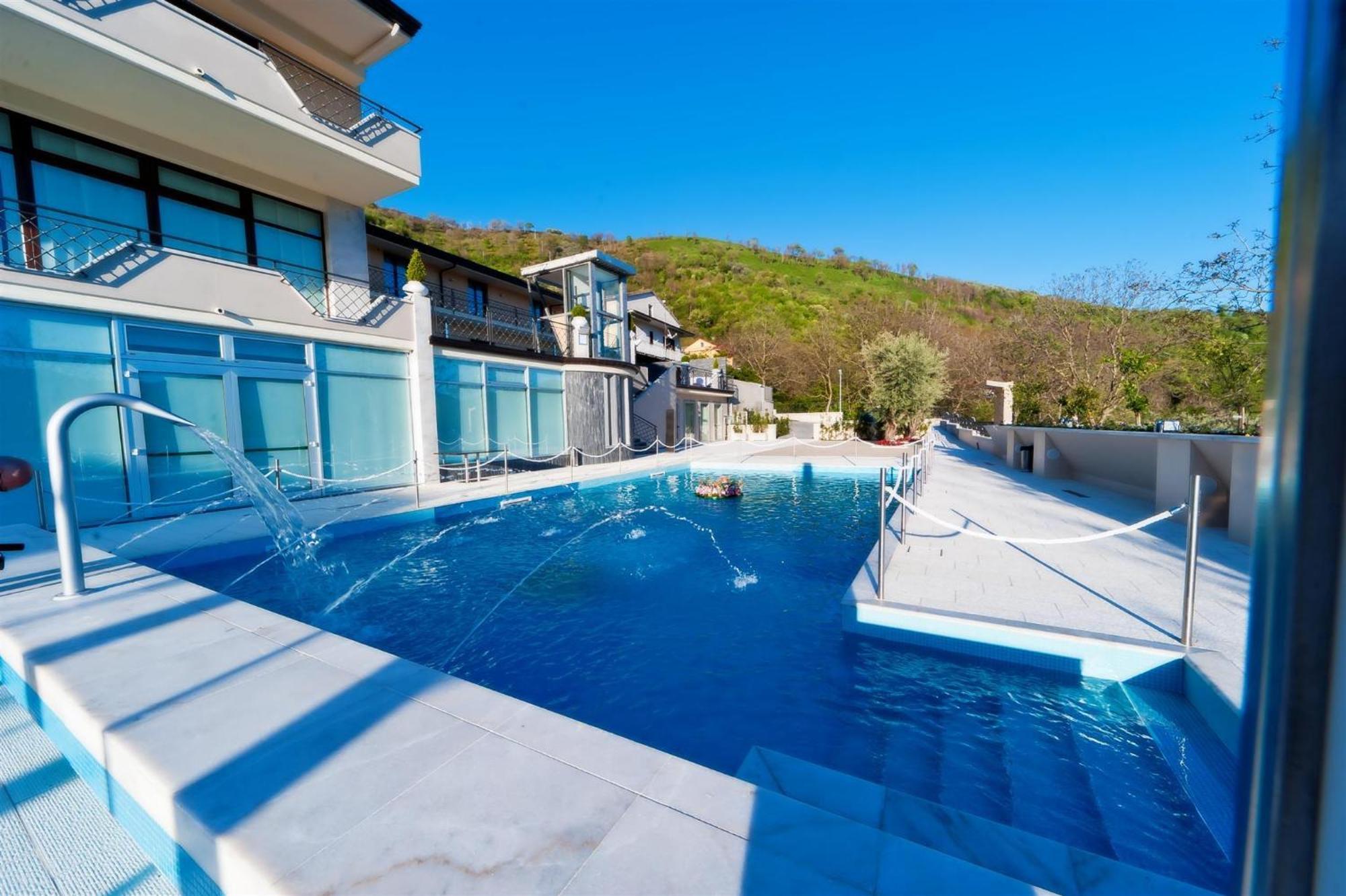 Vea Resort Hotel Mercato San Severino Kültér fotó
