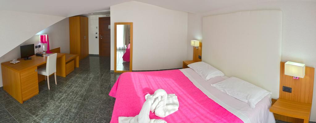 Vea Resort Hotel Mercato San Severino Szoba fotó