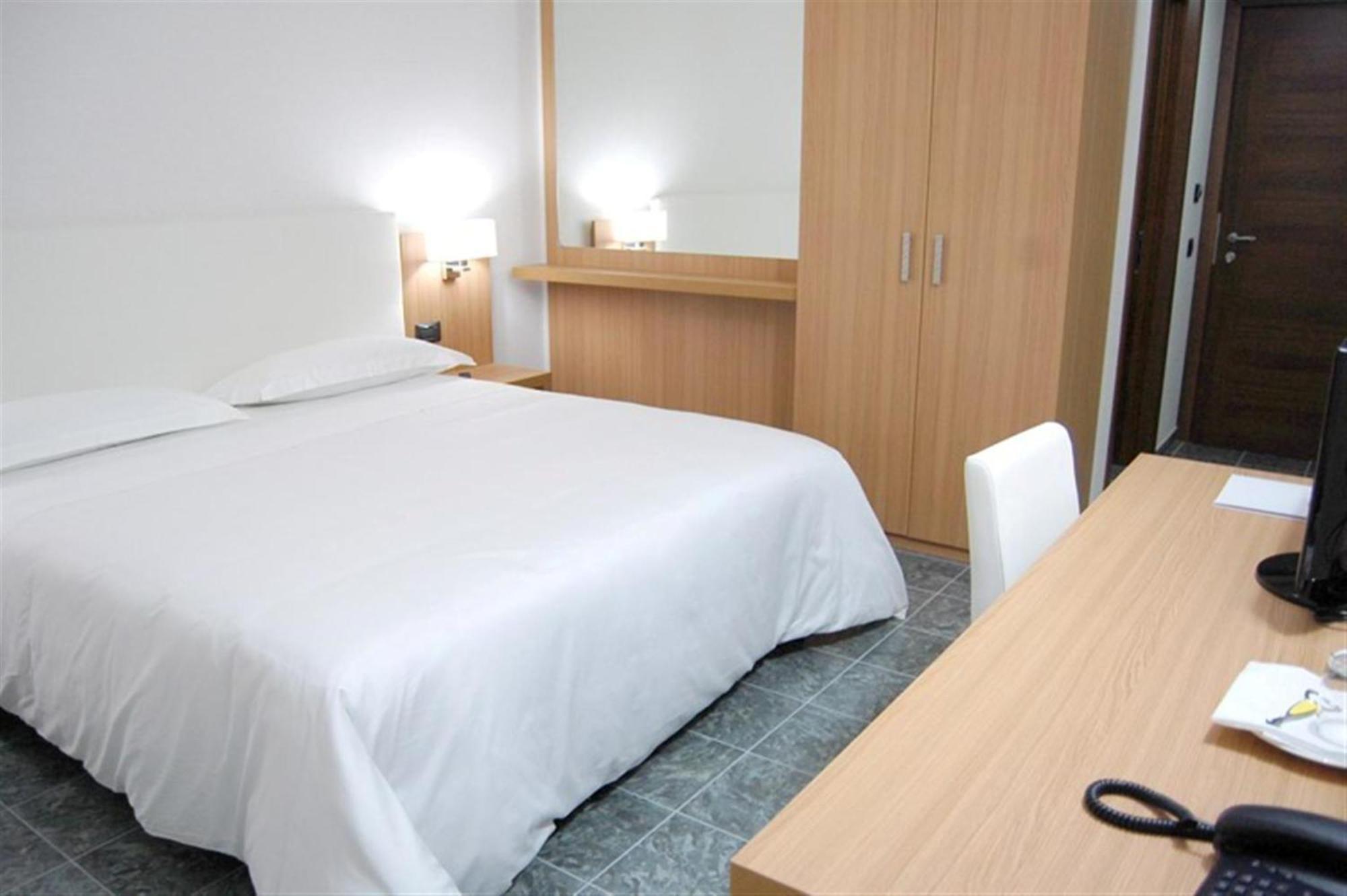 Vea Resort Hotel Mercato San Severino Kültér fotó