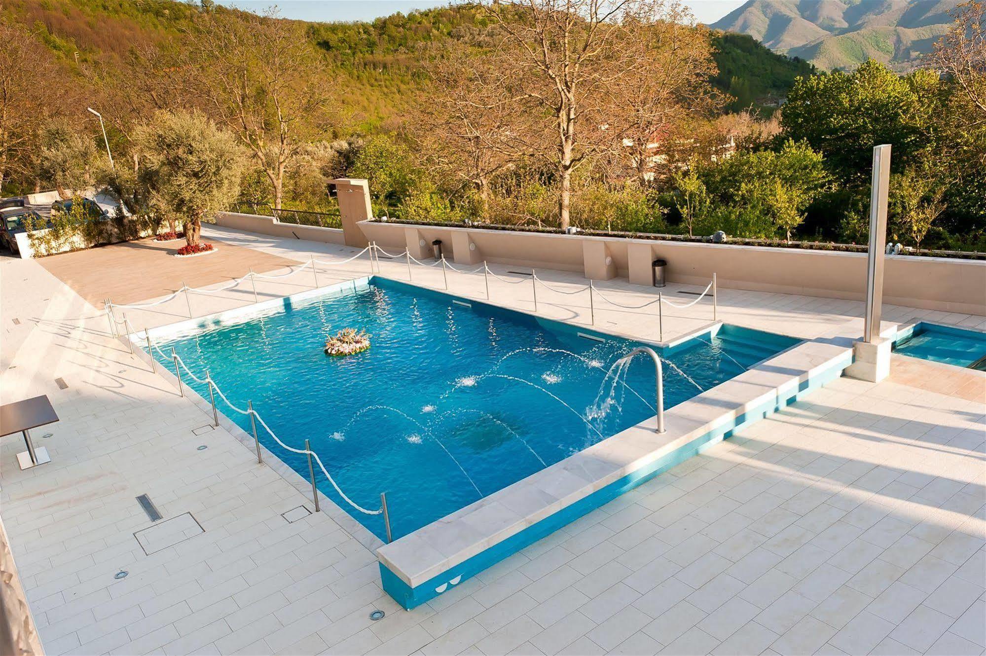 Vea Resort Hotel Mercato San Severino Kültér fotó