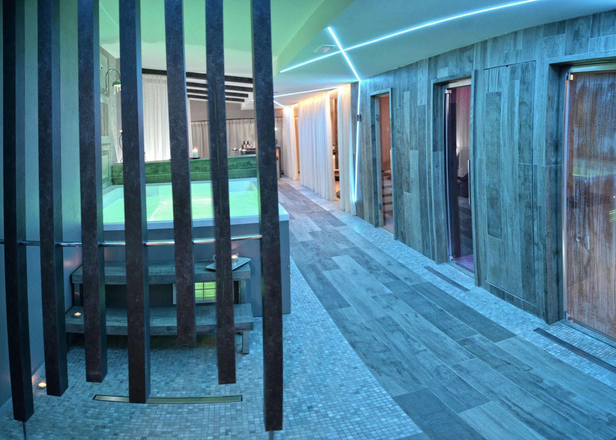 Vea Resort Hotel Mercato San Severino Kültér fotó
